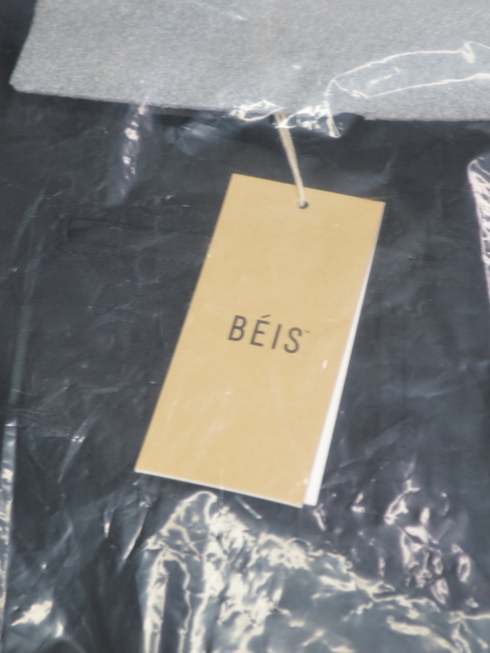 Beis The Commuter Duffle in Black — Brand New with Tags — MSRP $167 - Picture 5 of 7